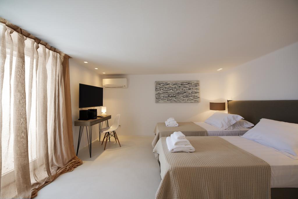 Diles Villas & Suites Mykonos Tourlos Esterno foto