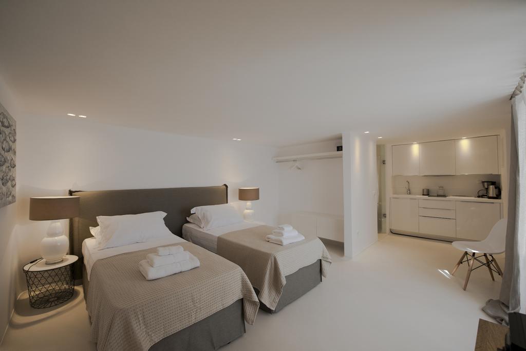 Diles Villas & Suites Mykonos Tourlos Esterno foto