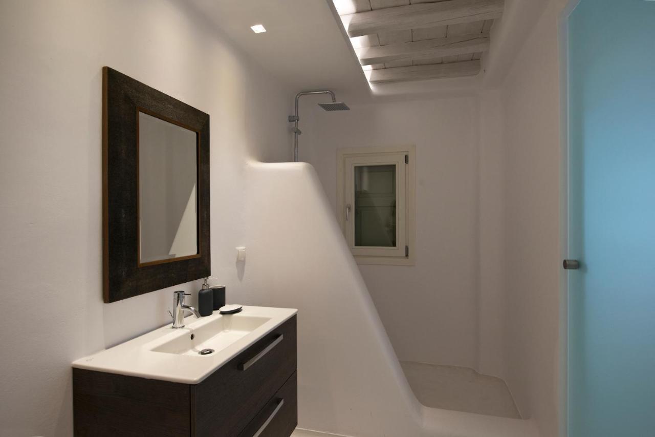 Diles Villas & Suites Mykonos Tourlos Esterno foto